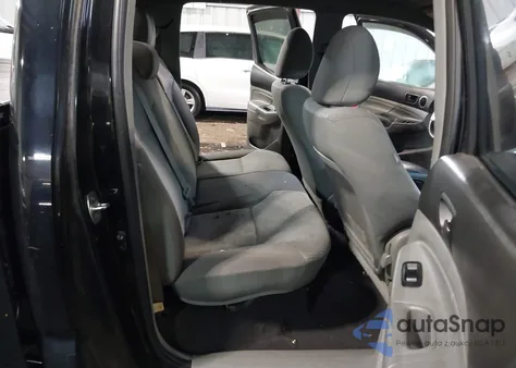 2013 Toyota Tacoma Prerunner V6 z USA, uszkodzony, nr VIN 3TMJU4GN1DM145875